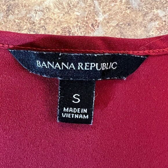 Banana Republic Raw Seamed Distressed Red Sleeveless Top Size S - Picture 3 of 14